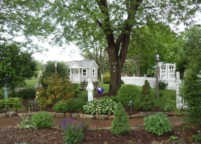The Carriage House On Slope Hill